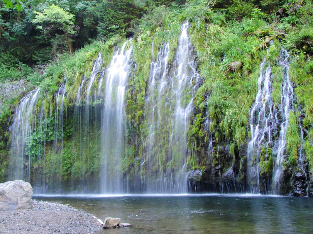 Mossbrae Falls Wallpapers