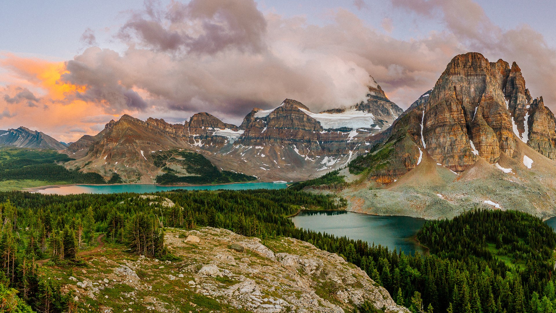 Mount Assiniboine Wallpapers