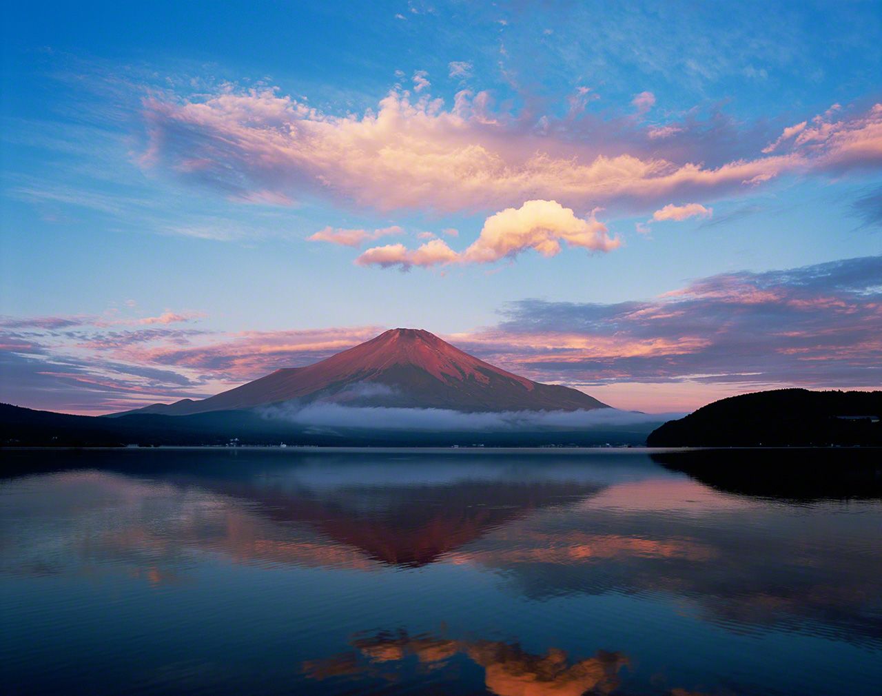Mount Fuji Reflection Wallpapers