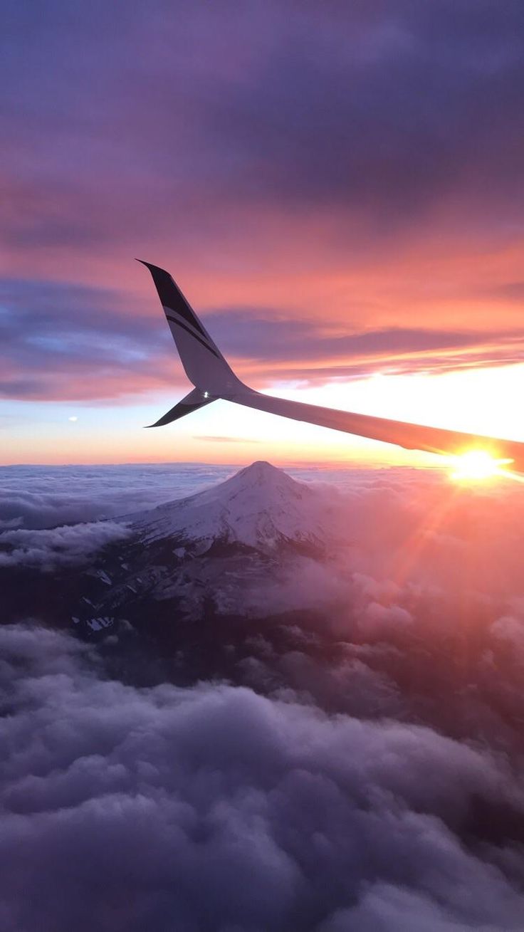 Mount Hood Above The Clouds At Night Wallpapers