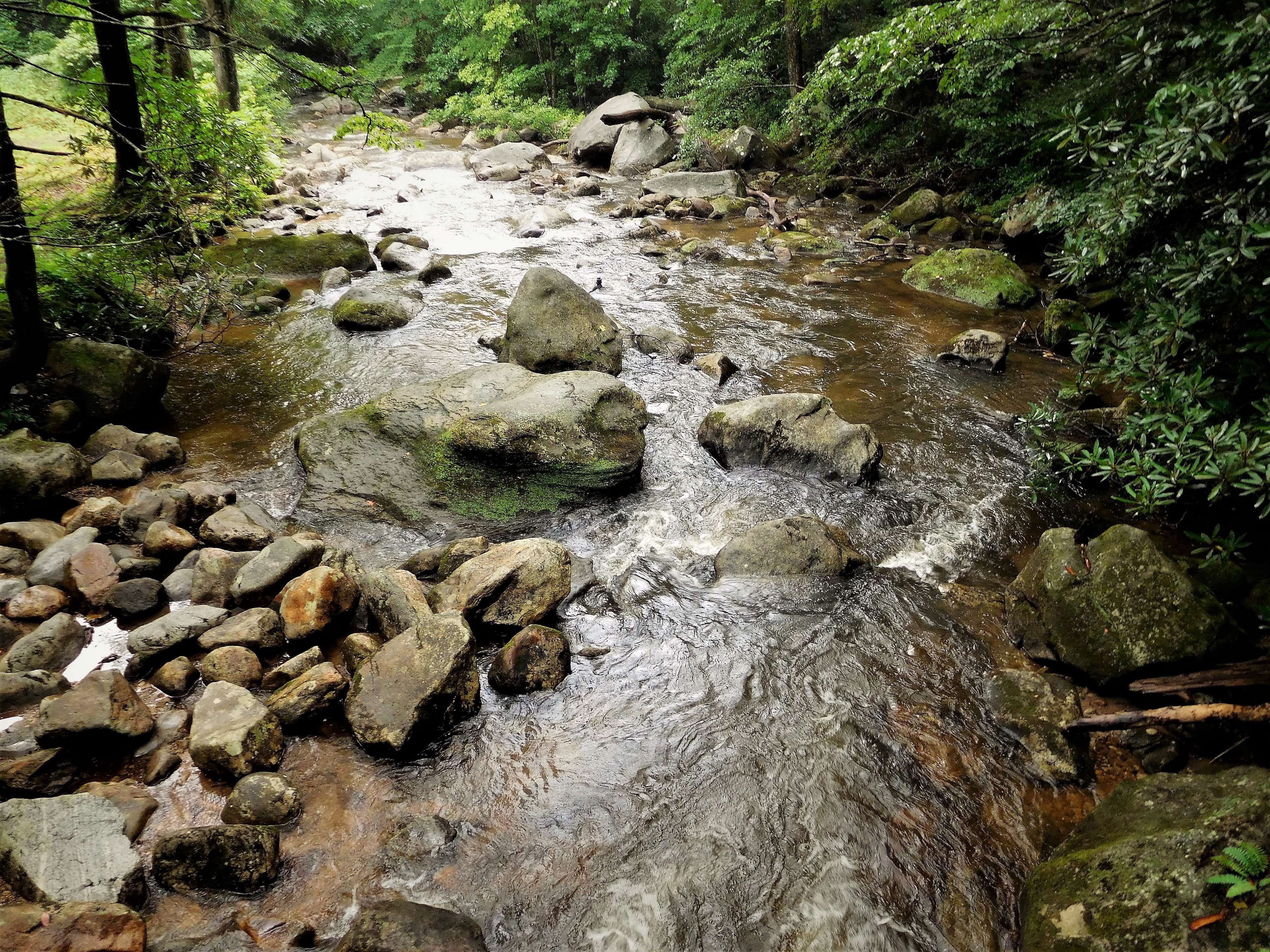 Mountain Streams Wallpapers