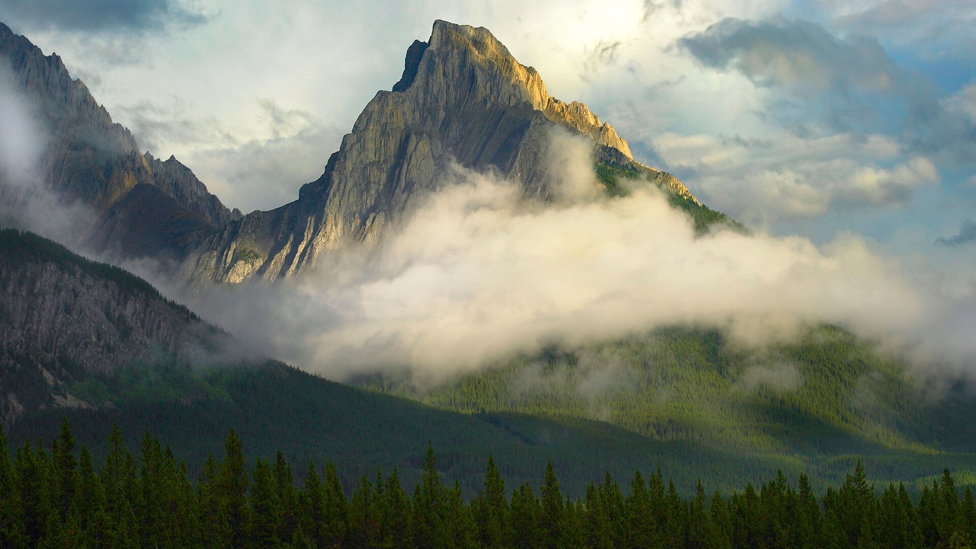 Mountains Over Cloud Wallpapers