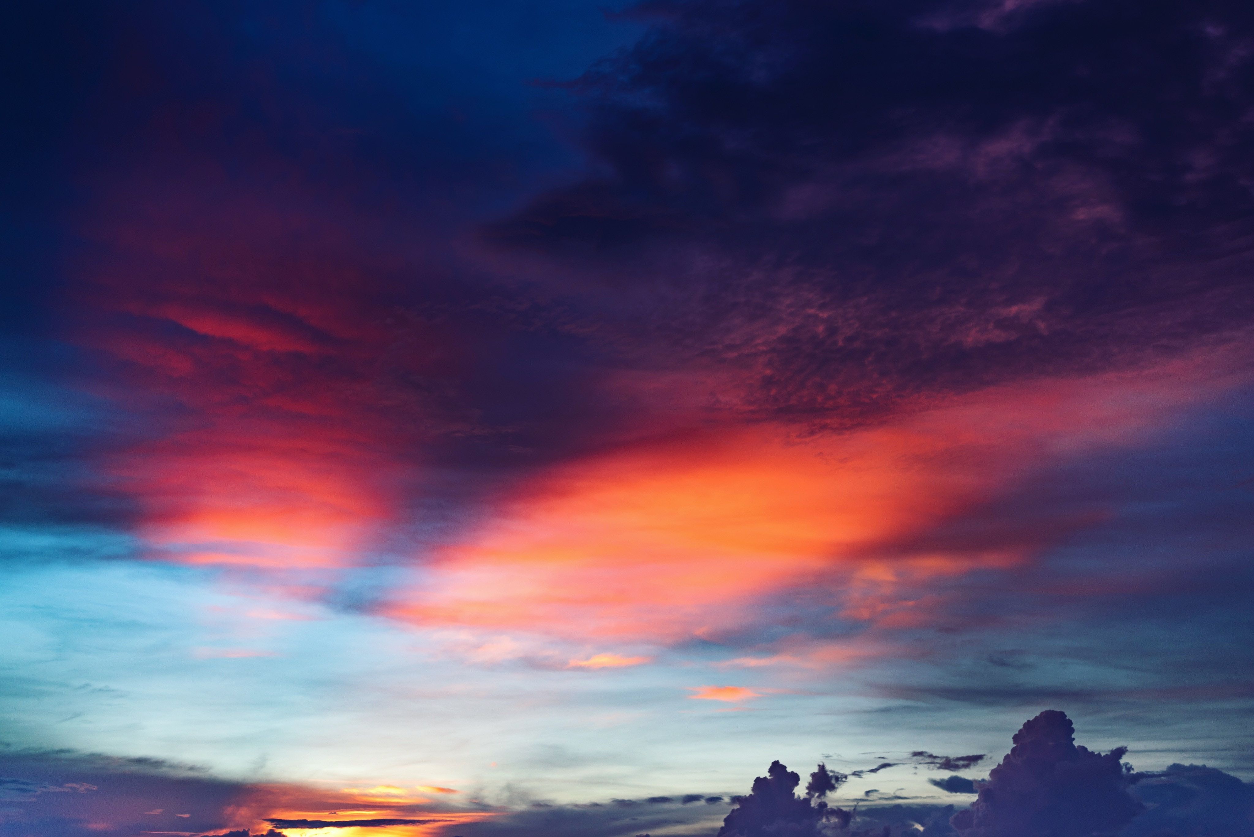 Natural Cloudy Sunset Wallpapers