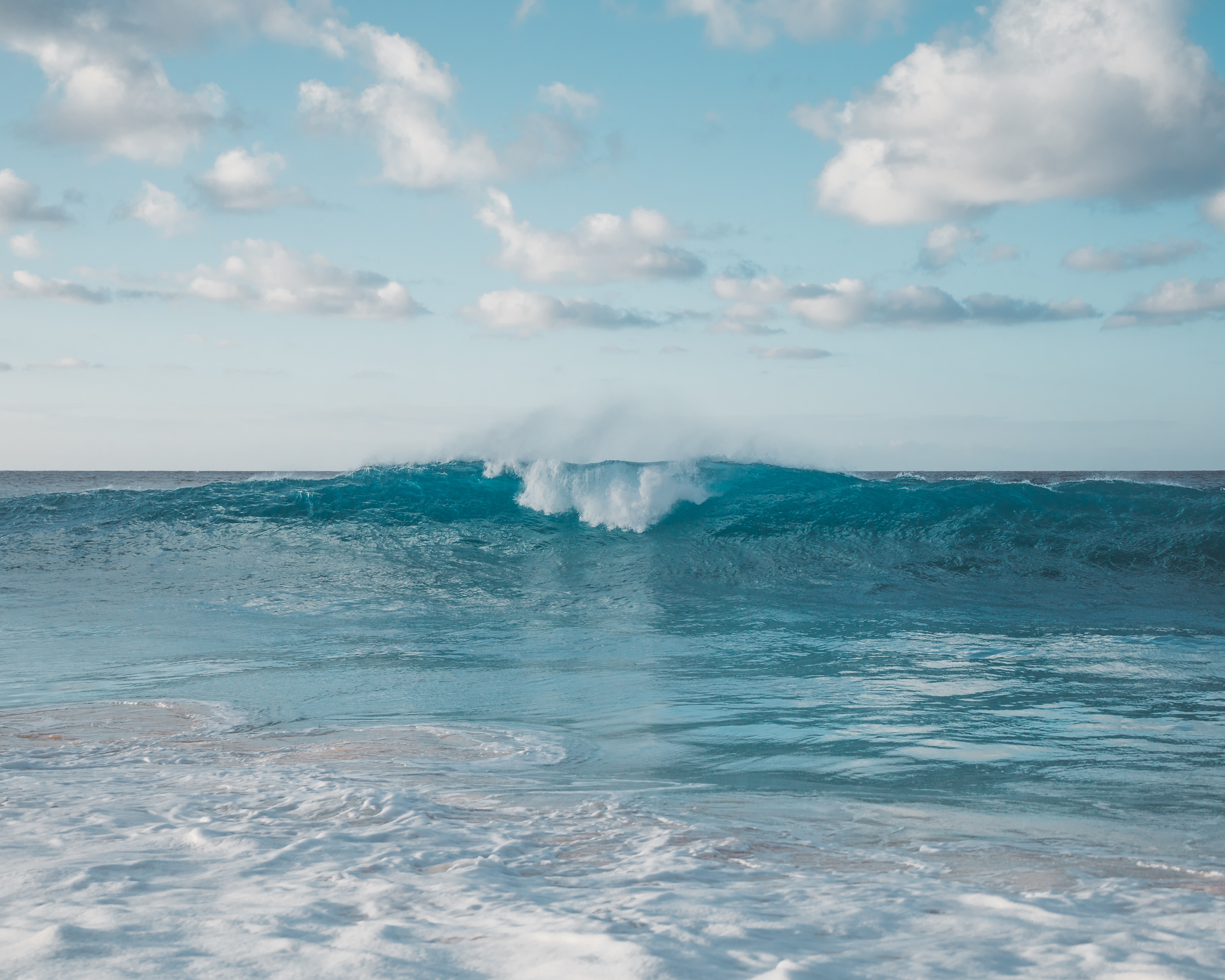 Nice Ocean Waves Under Blue White Cloudy Sky Wallpapers