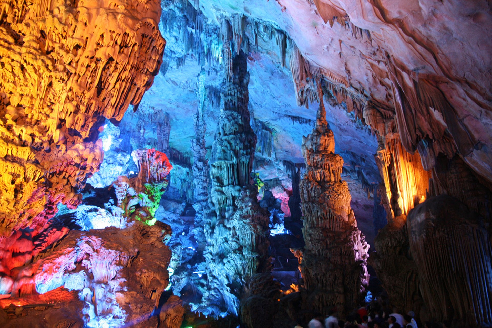 Reed Flute Cave Wallpapers