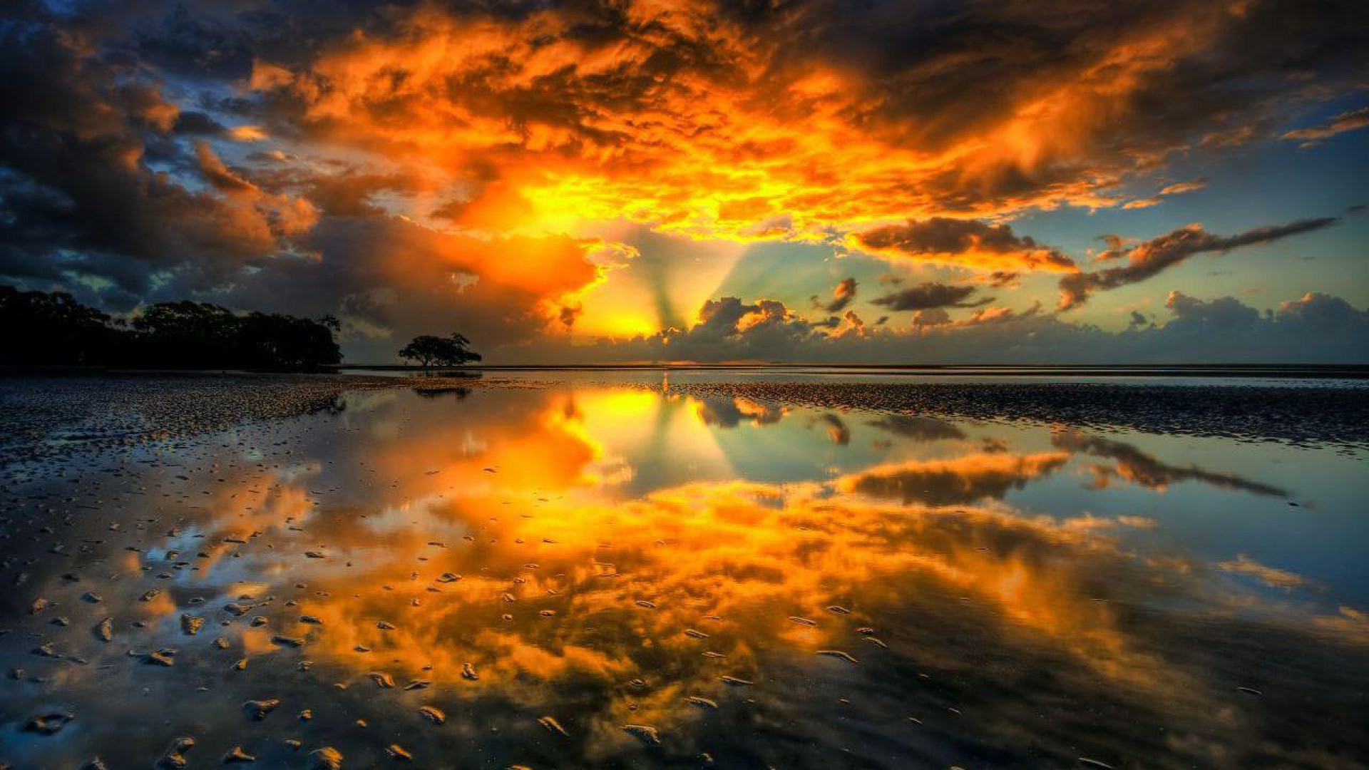 Reflection Of Sunset On Water Wallpapers