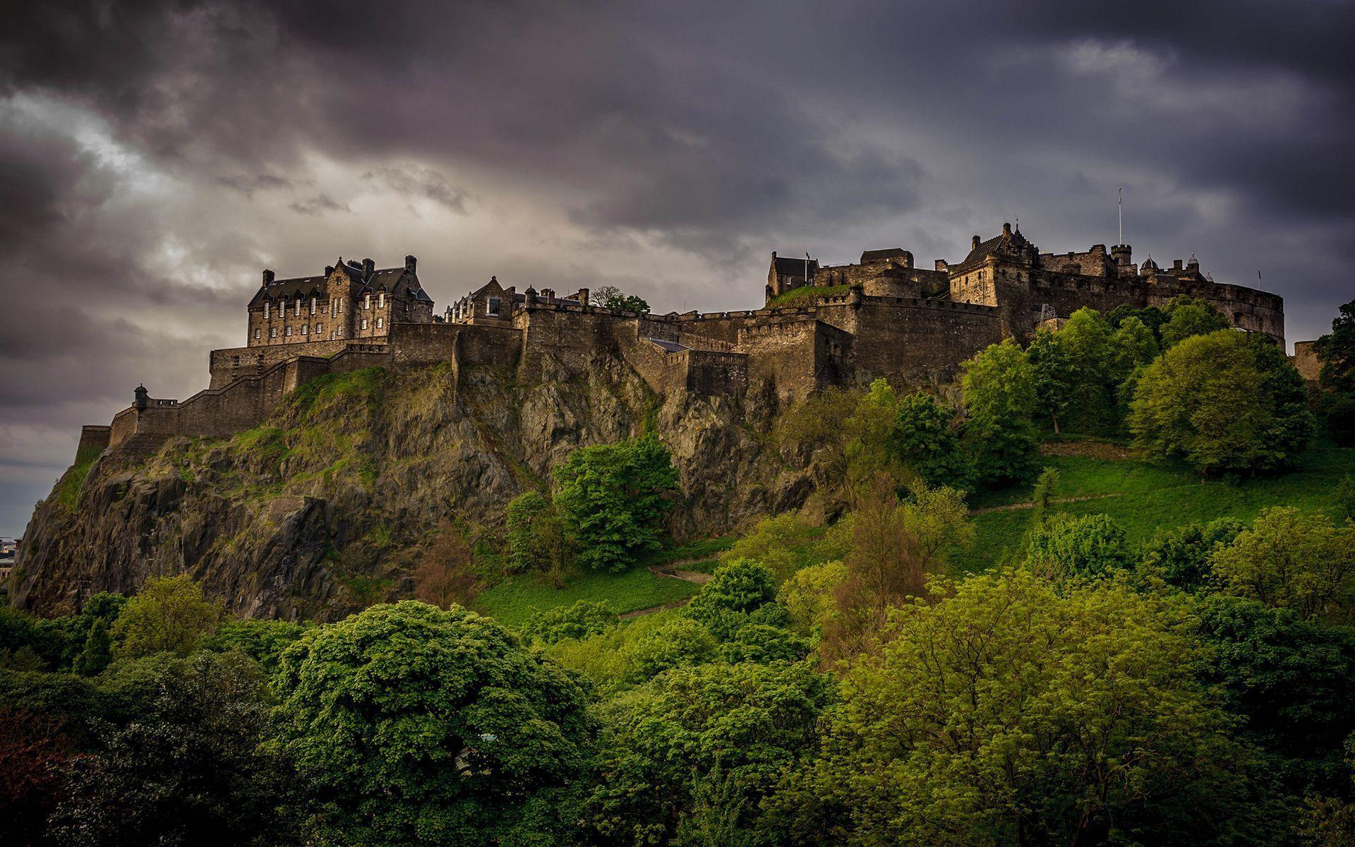 Scenery Night In Scotland Wallpapers