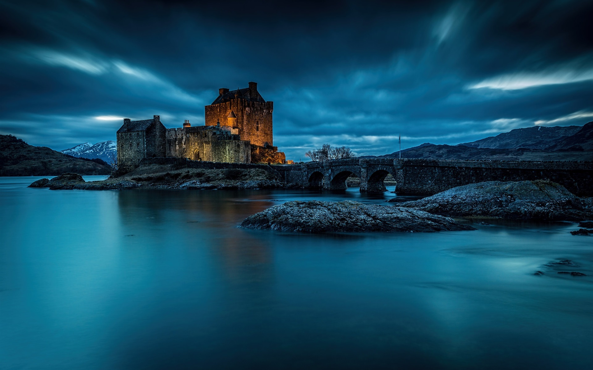 Scenery Night In Scotland Wallpapers