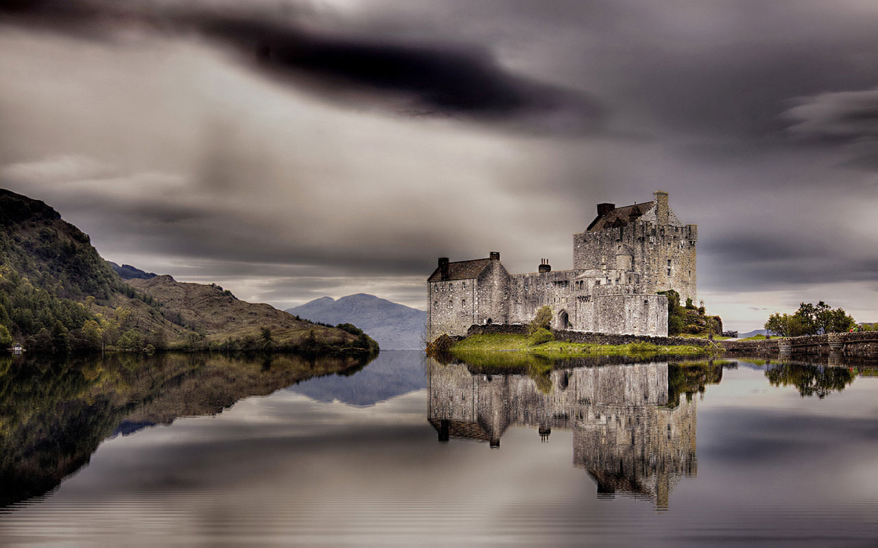 Scenery Night In Scotland Wallpapers