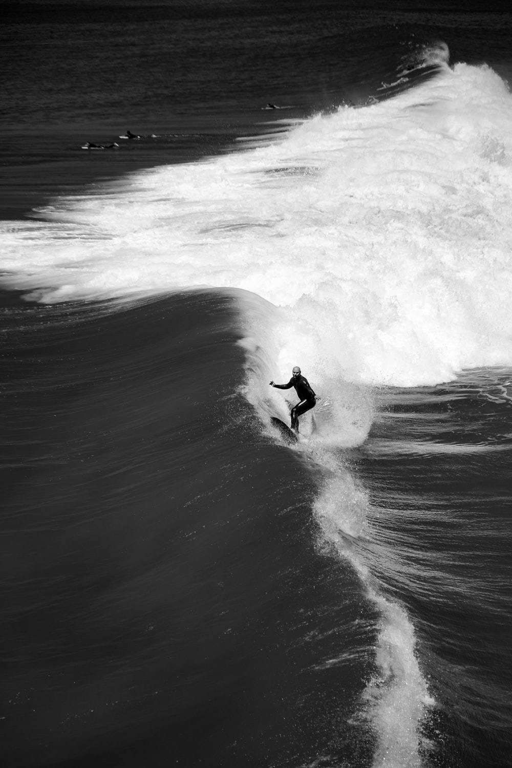 Sea With Big Waves Monochrome Wallpapers