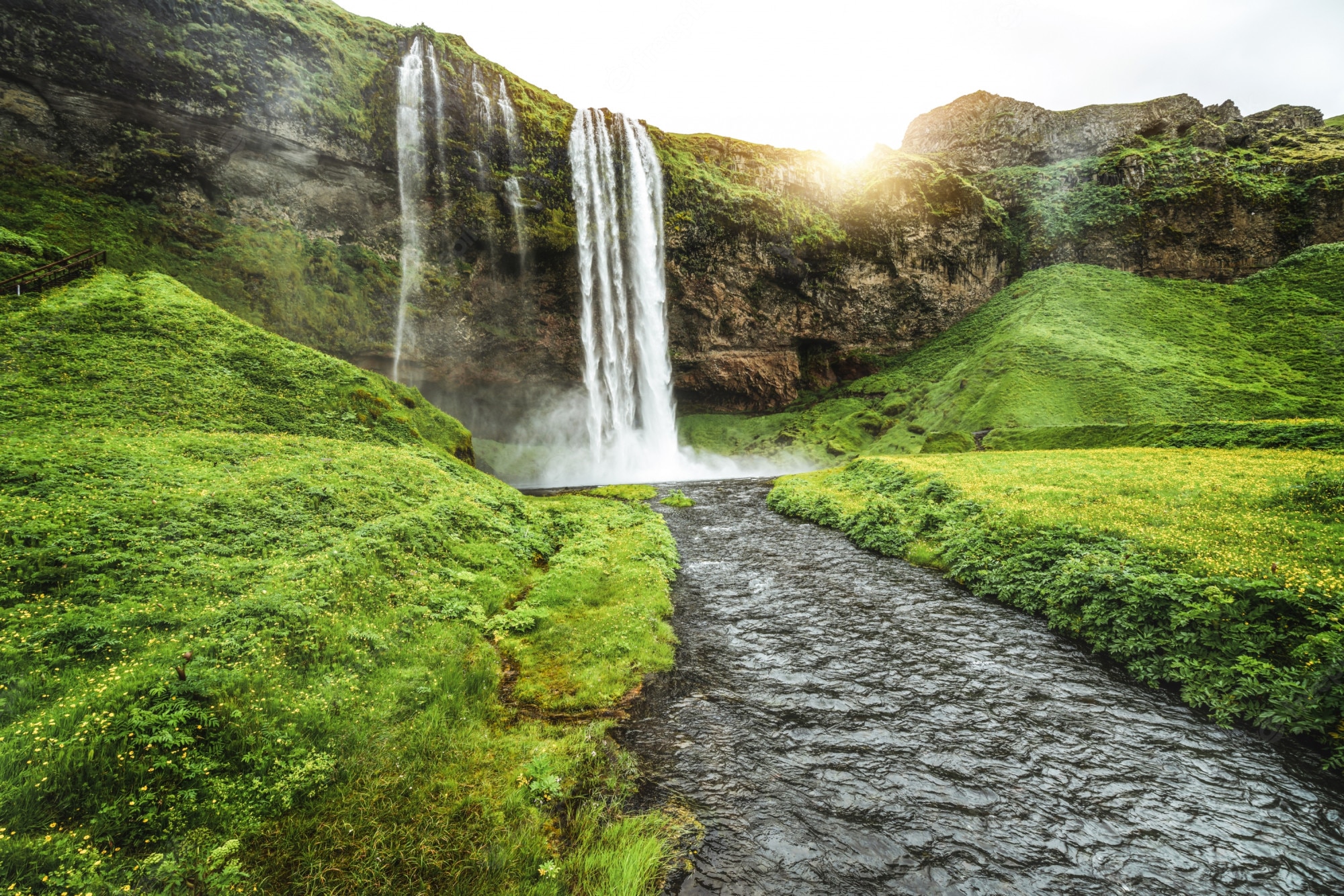 Seljalandsfoss 4K Waterfall Wallpapers