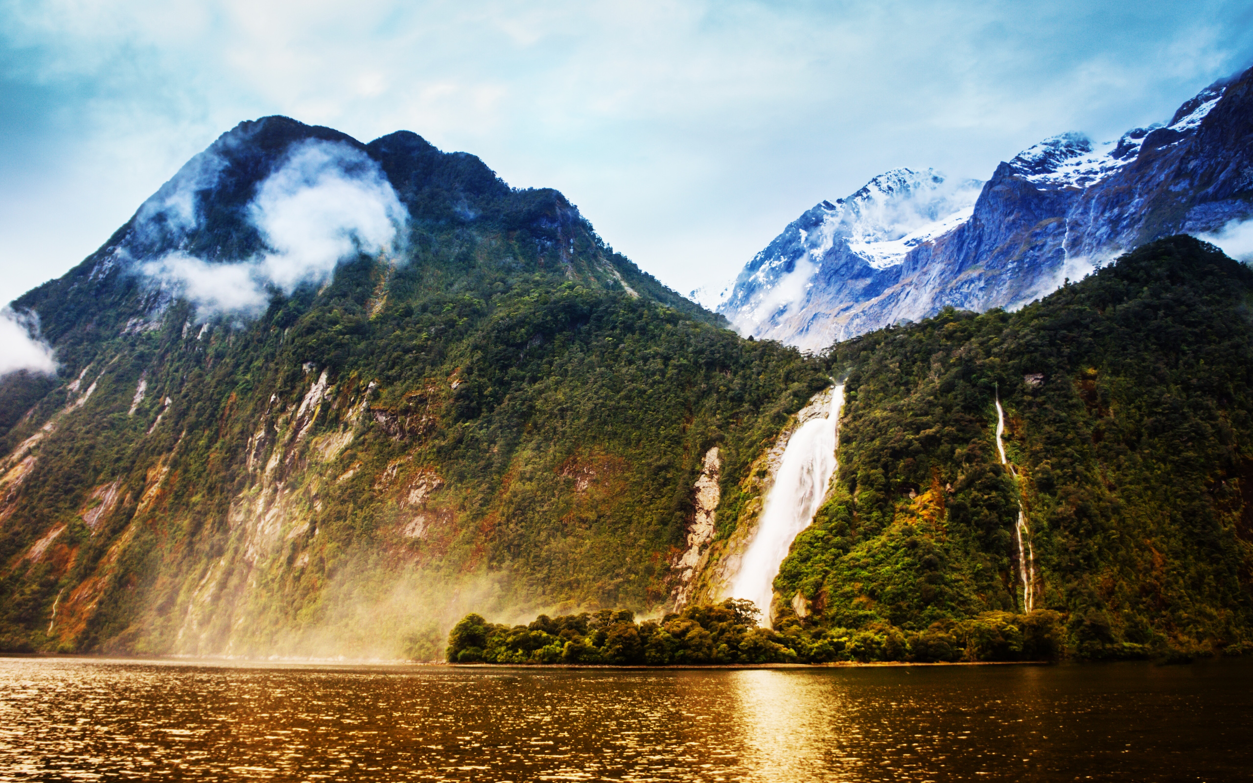 The Milky Pink Sea At Milford Sound 4K New Zealand Wallpapers