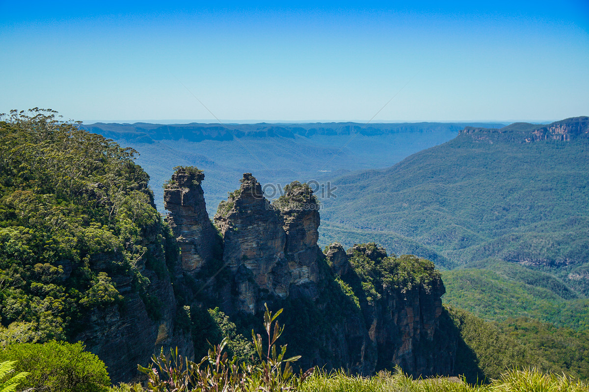 Three Sisters Wallpapers