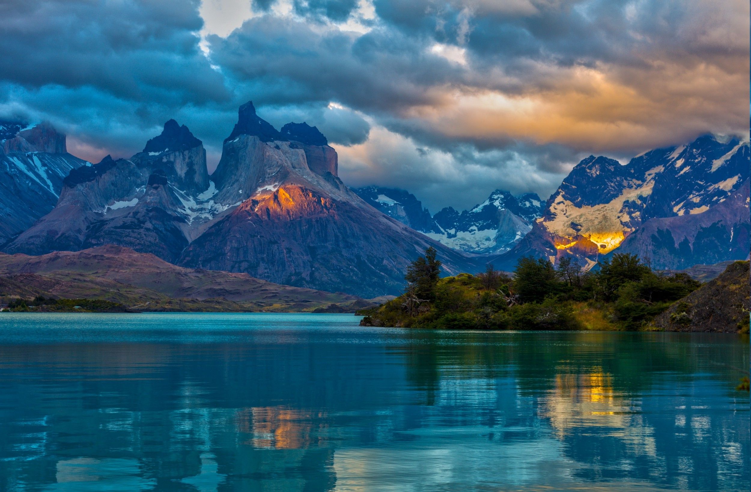 Torres Del Paine Mountains Lake In Chile Wallpapers