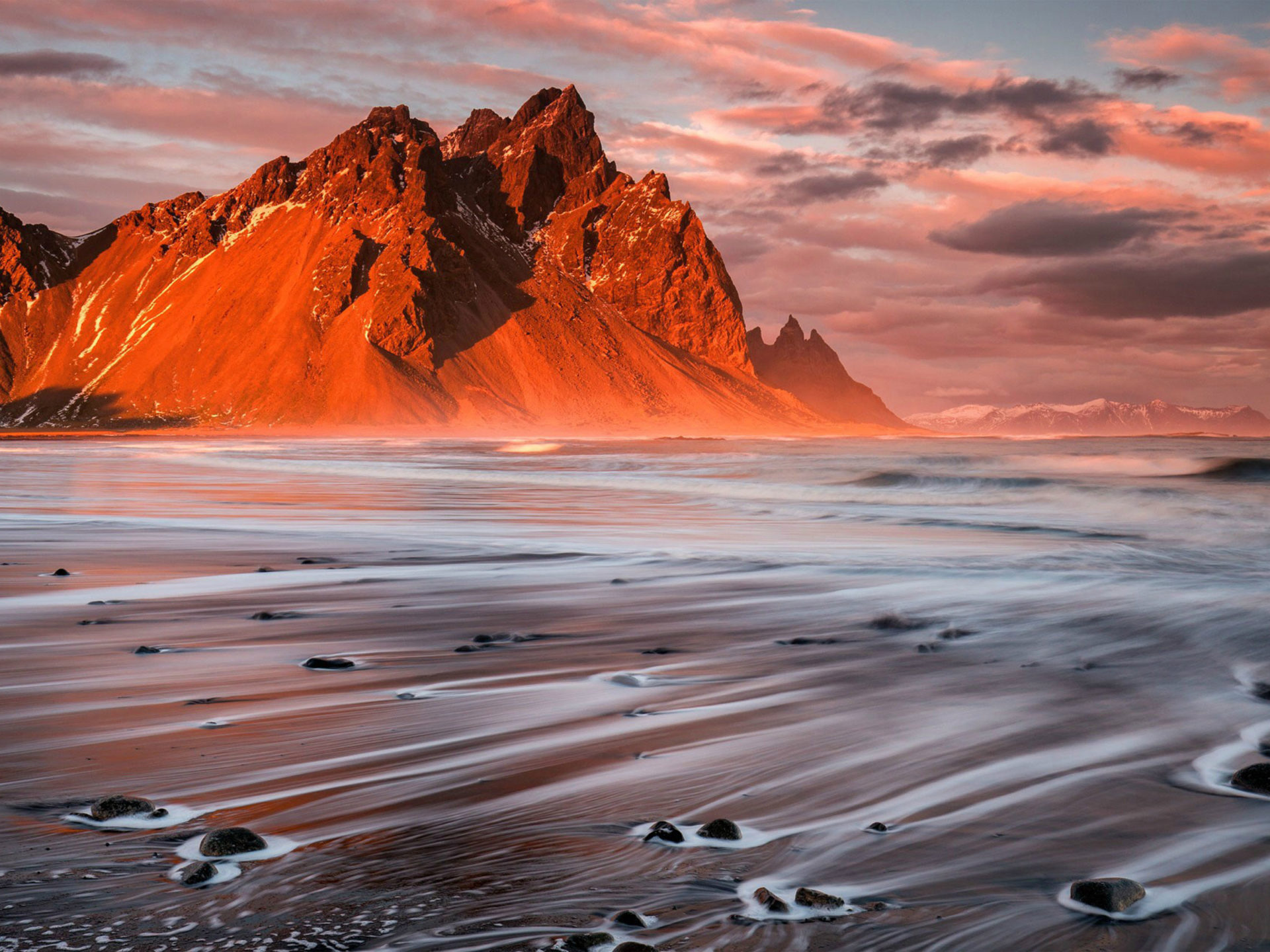 Vestrahorn 4K Ocean Wallpapers