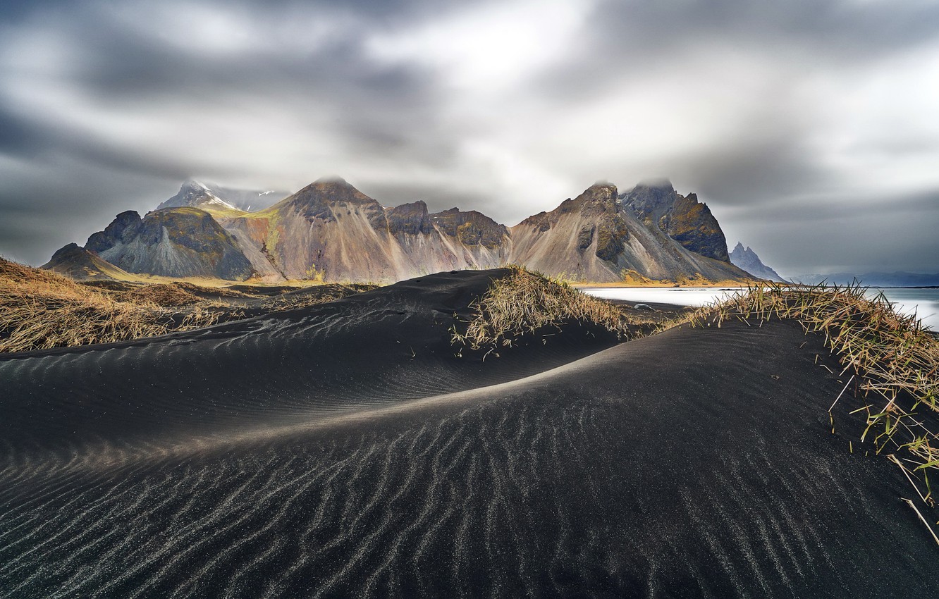 Vestrahorn Mountain 4K Wallpapers