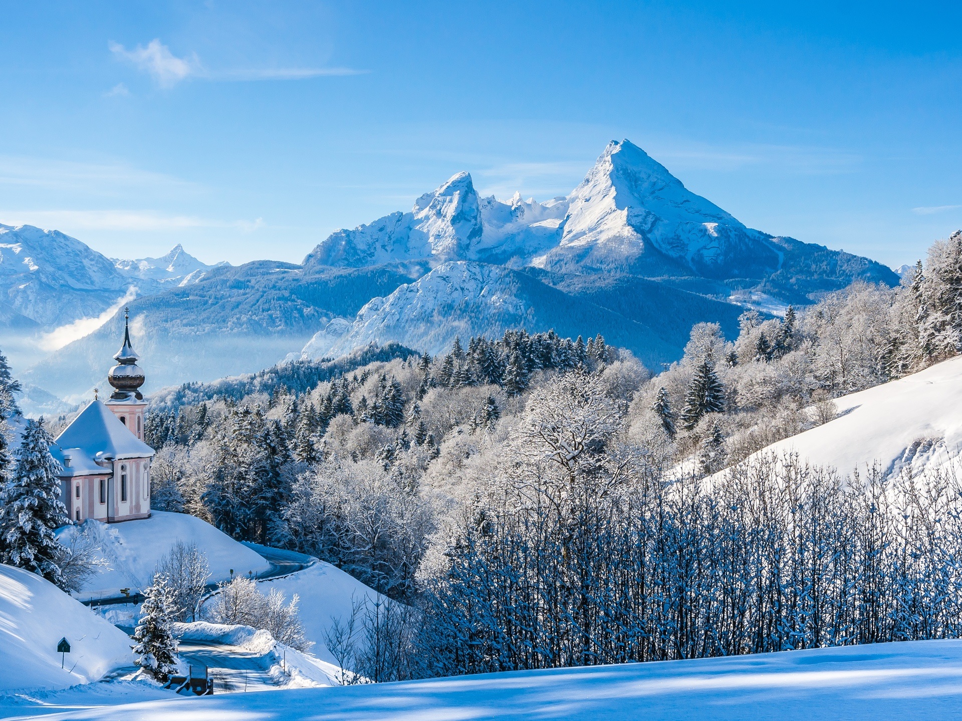 Winter Mountains And Trees Wallpapers