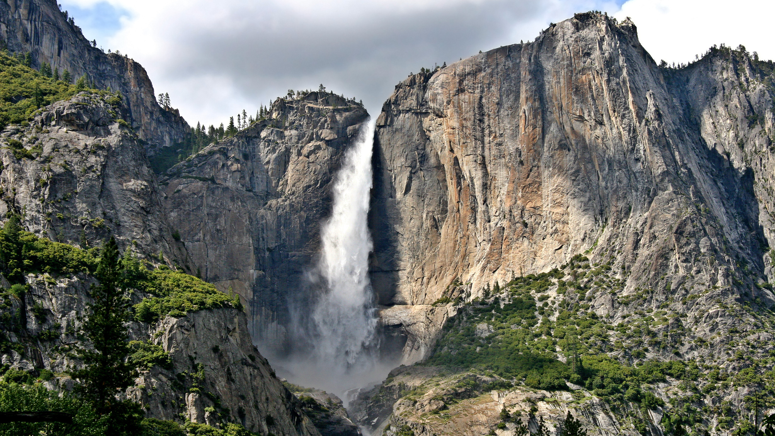 Yosemite Falls Wallpapers