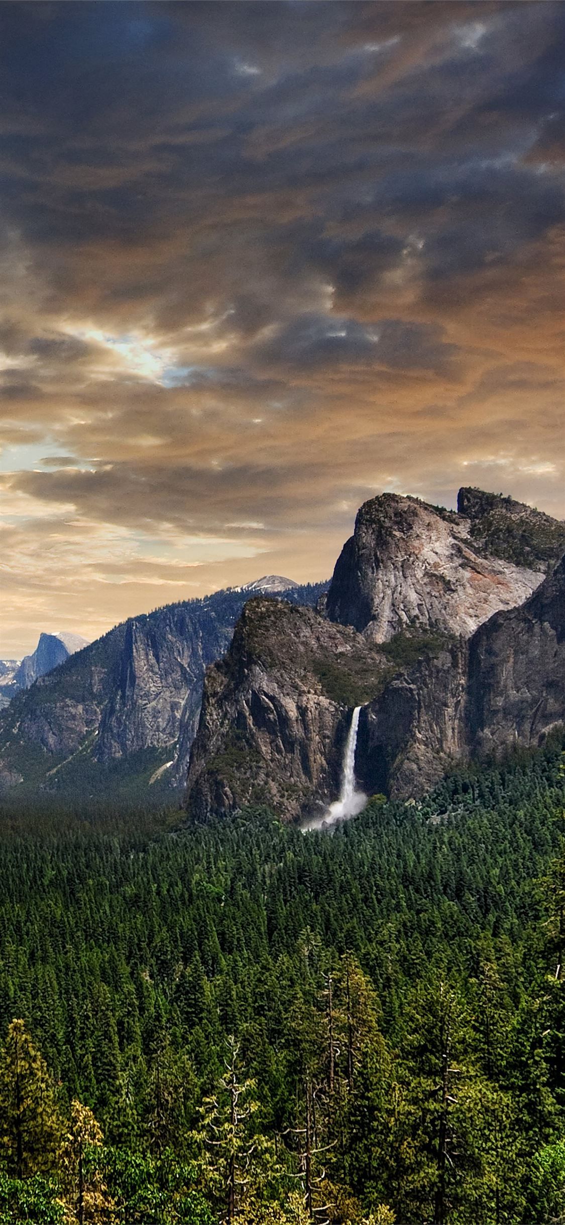 Yosemite Falls Wallpapers