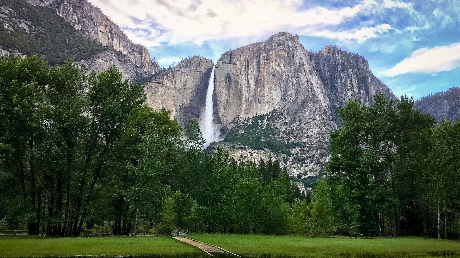 Yosemite Falls Wallpapers