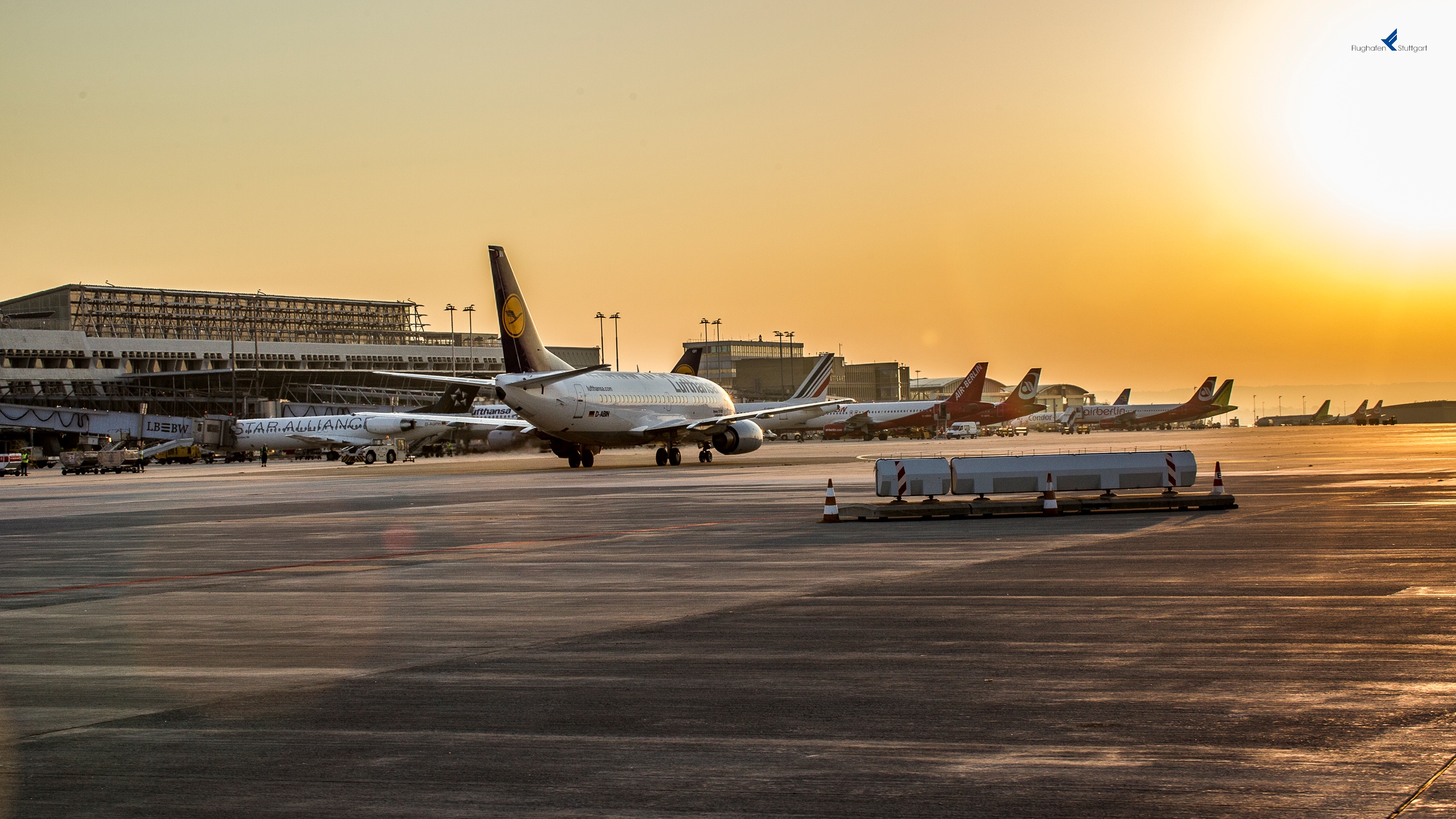 Airport Wallpapers