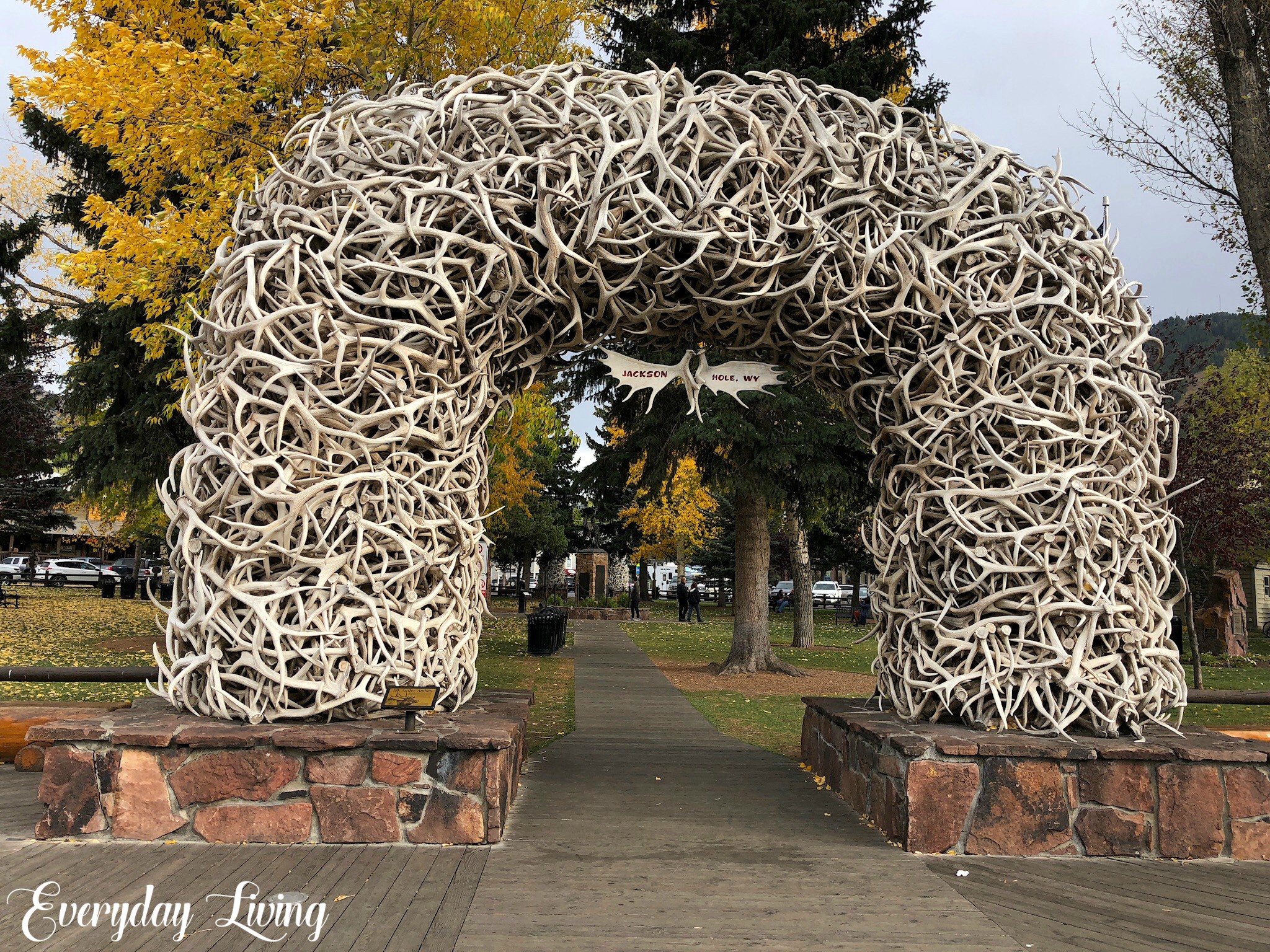 Antler Arch Wallpapers