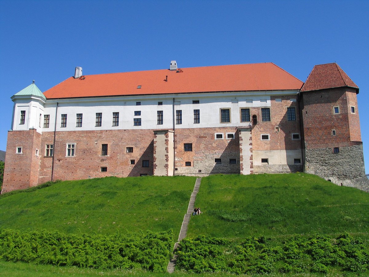 Baranгіw Sandomierski Castle Wallpapers