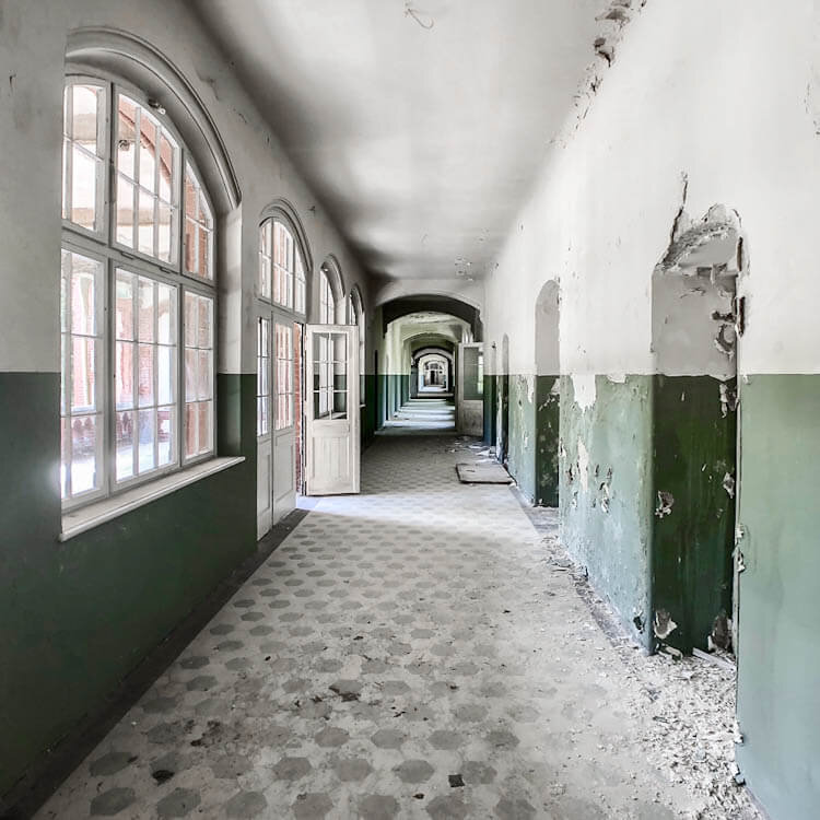 Beelitz-HeilstaTten Sanatorium Wallpapers