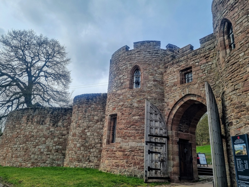 Beeston Castle Wallpapers