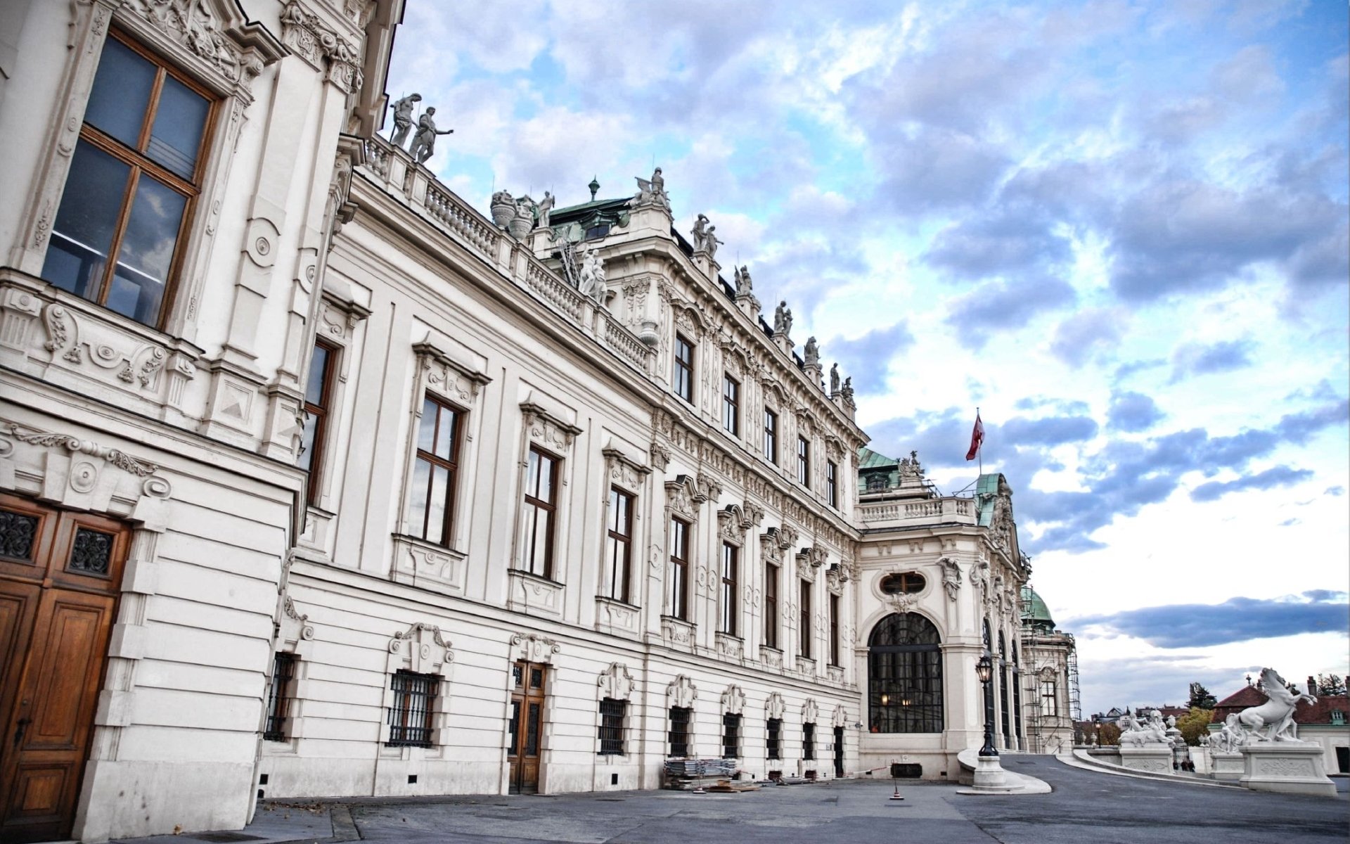 Belvedere Palace Wallpapers