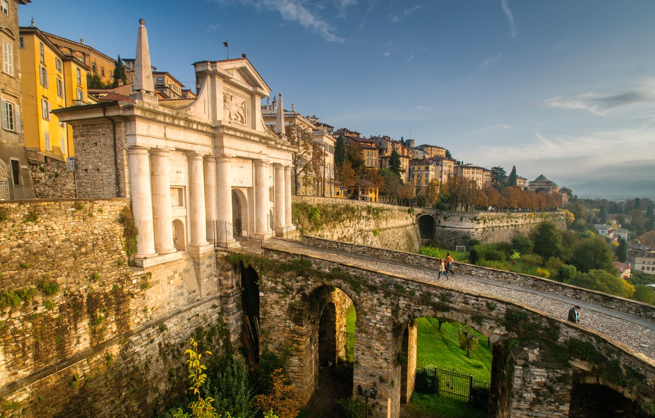 Bergamo Wallpapers