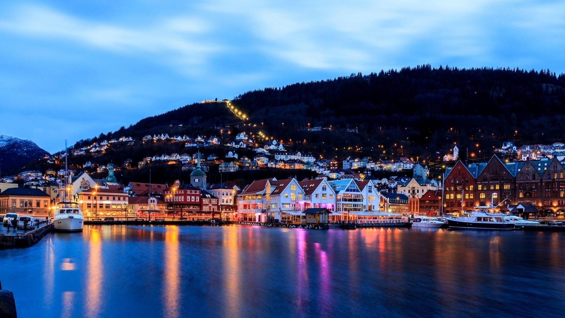 Bergen Wallpapers