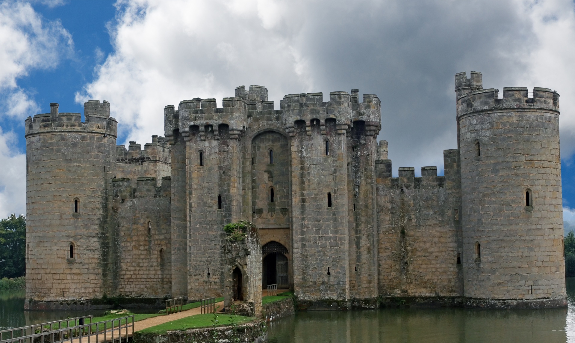 Bodiam Castle Wallpapers