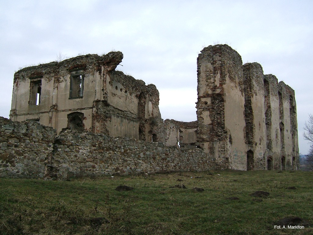 Bodzentyn Castle Wallpapers