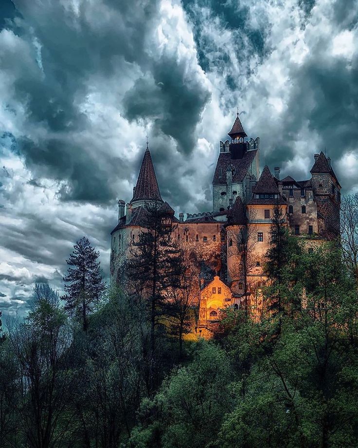 Bran Castle Wallpapers