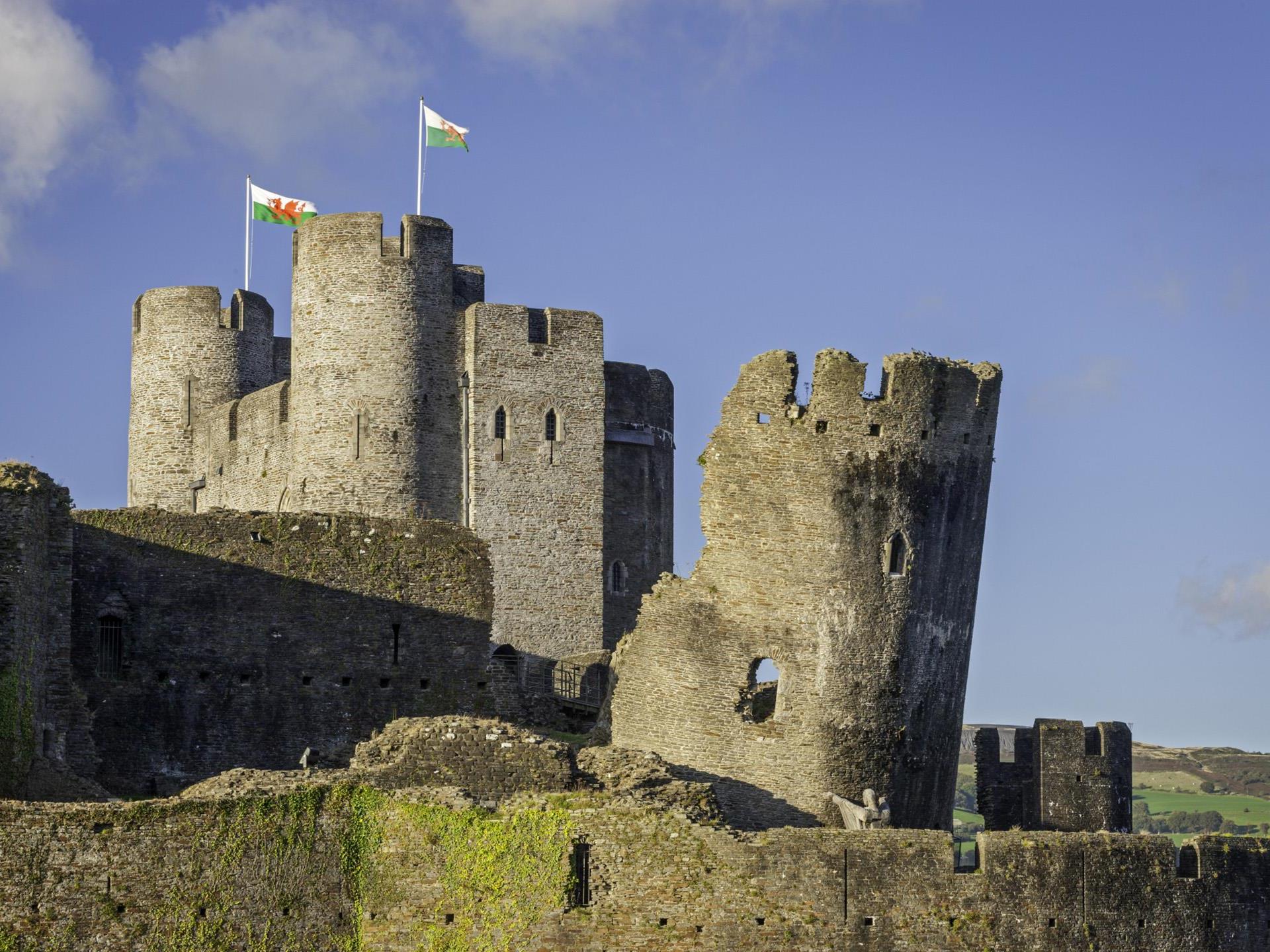 Caerphilly Castle Wallpapers