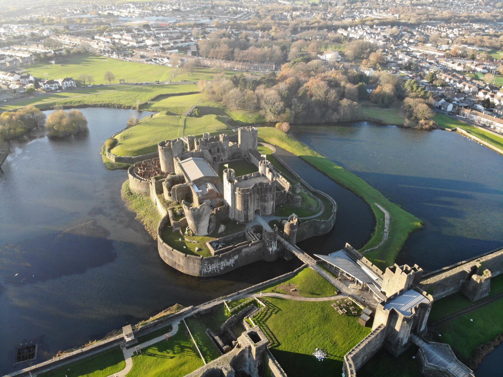 Caerphilly Castle Wallpapers