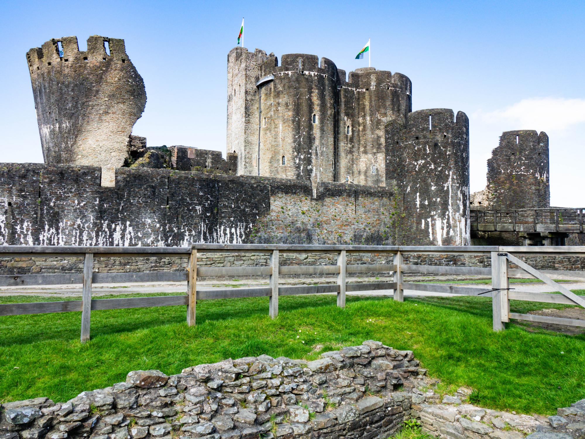 Caerphilly Castle Wallpapers