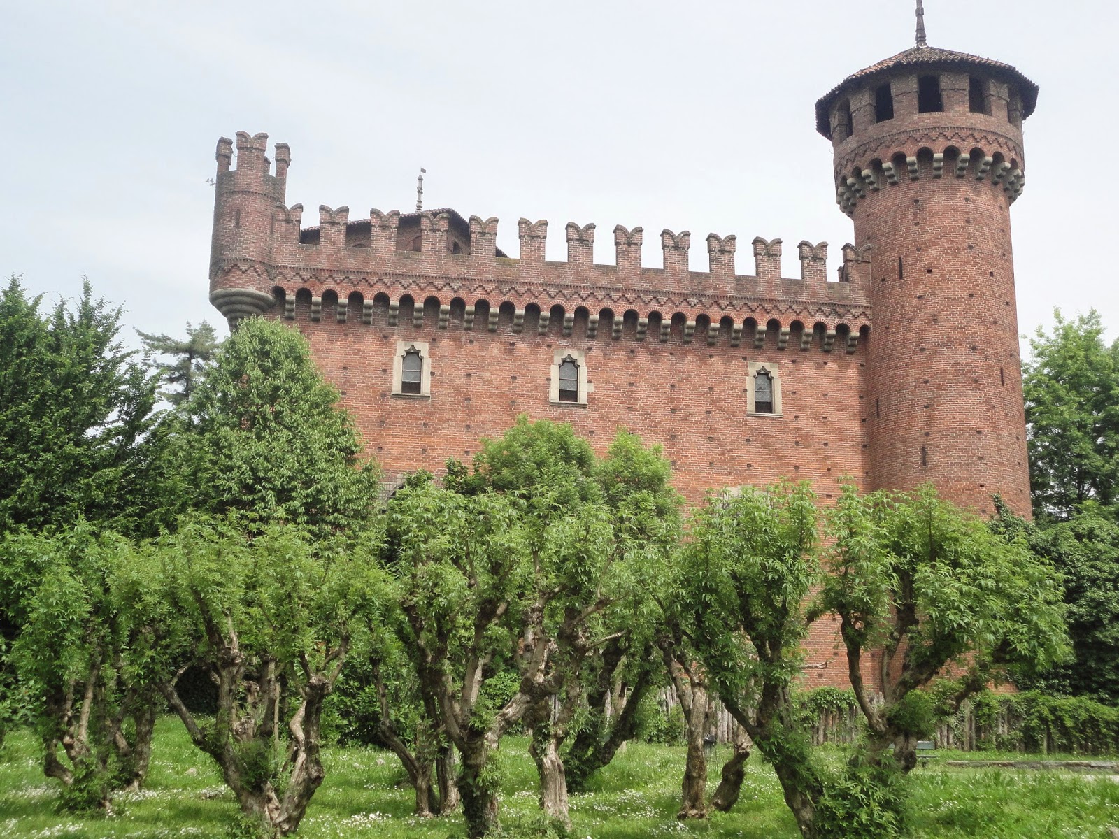 Castle Of Valentino Wallpapers