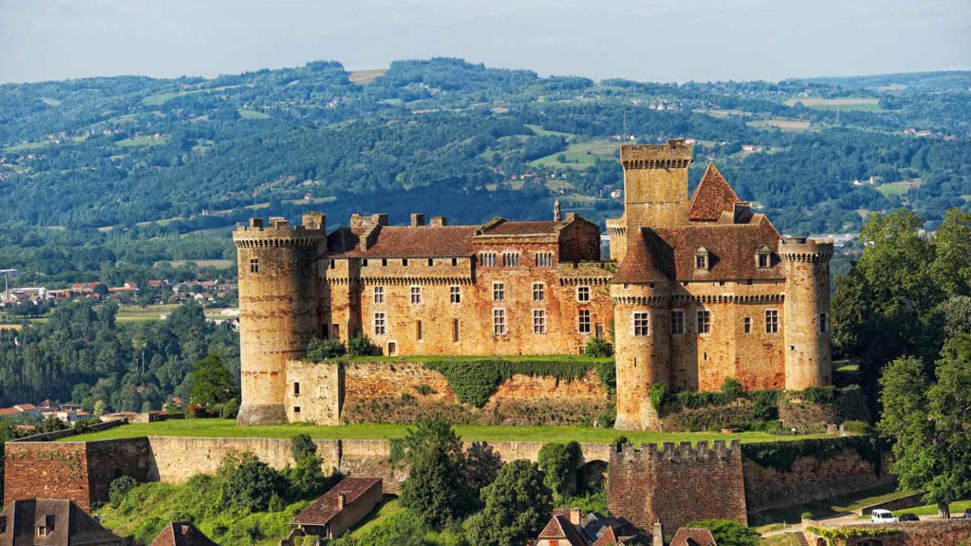 Chateau De Castelnau-Bretenoux Wallpapers