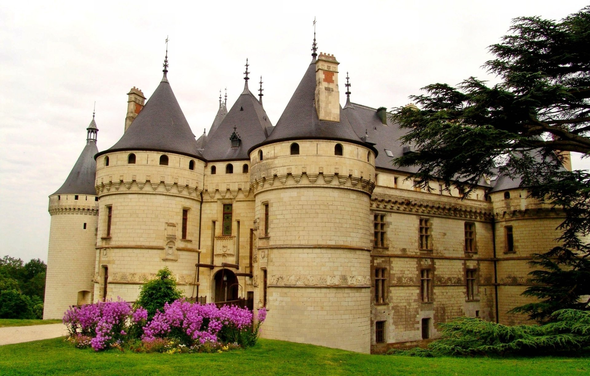 Chateau De Chaumont Wallpapers