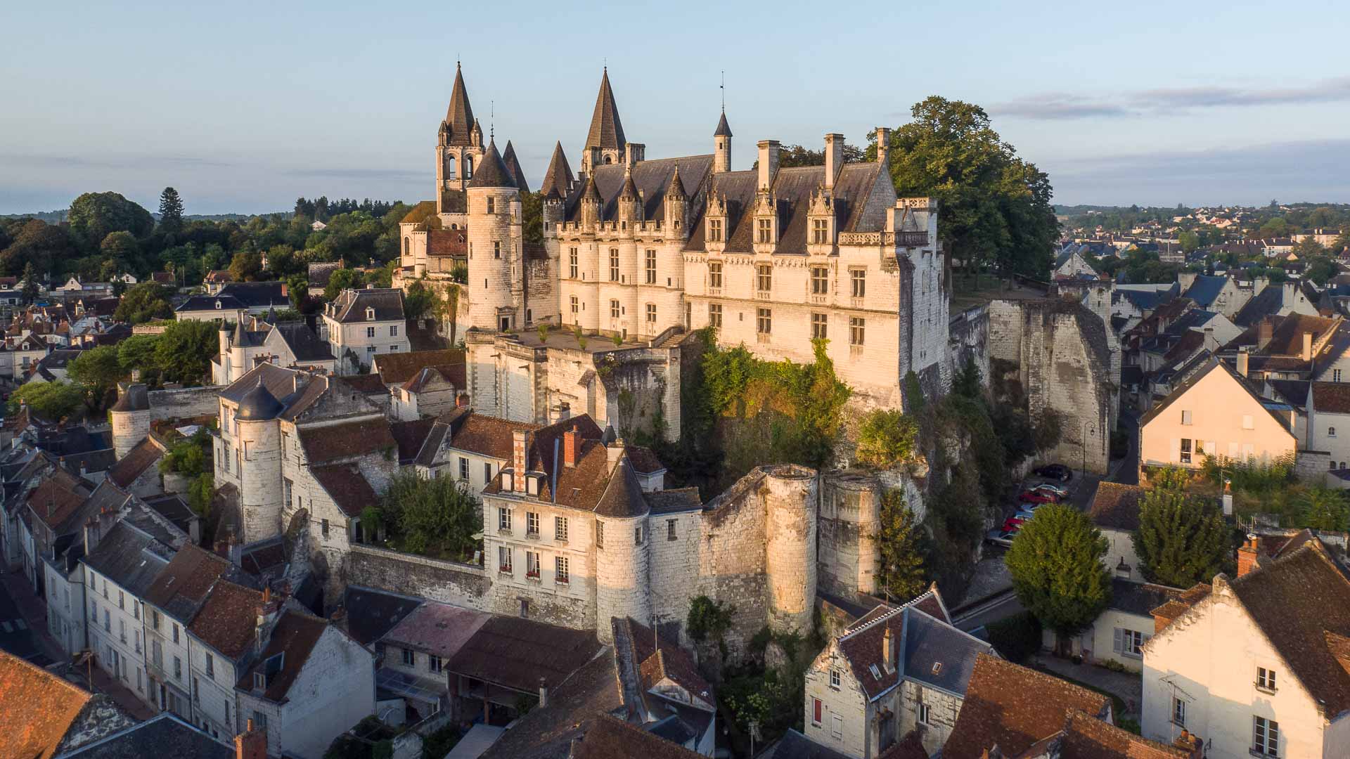 Chateau De Loches Wallpapers