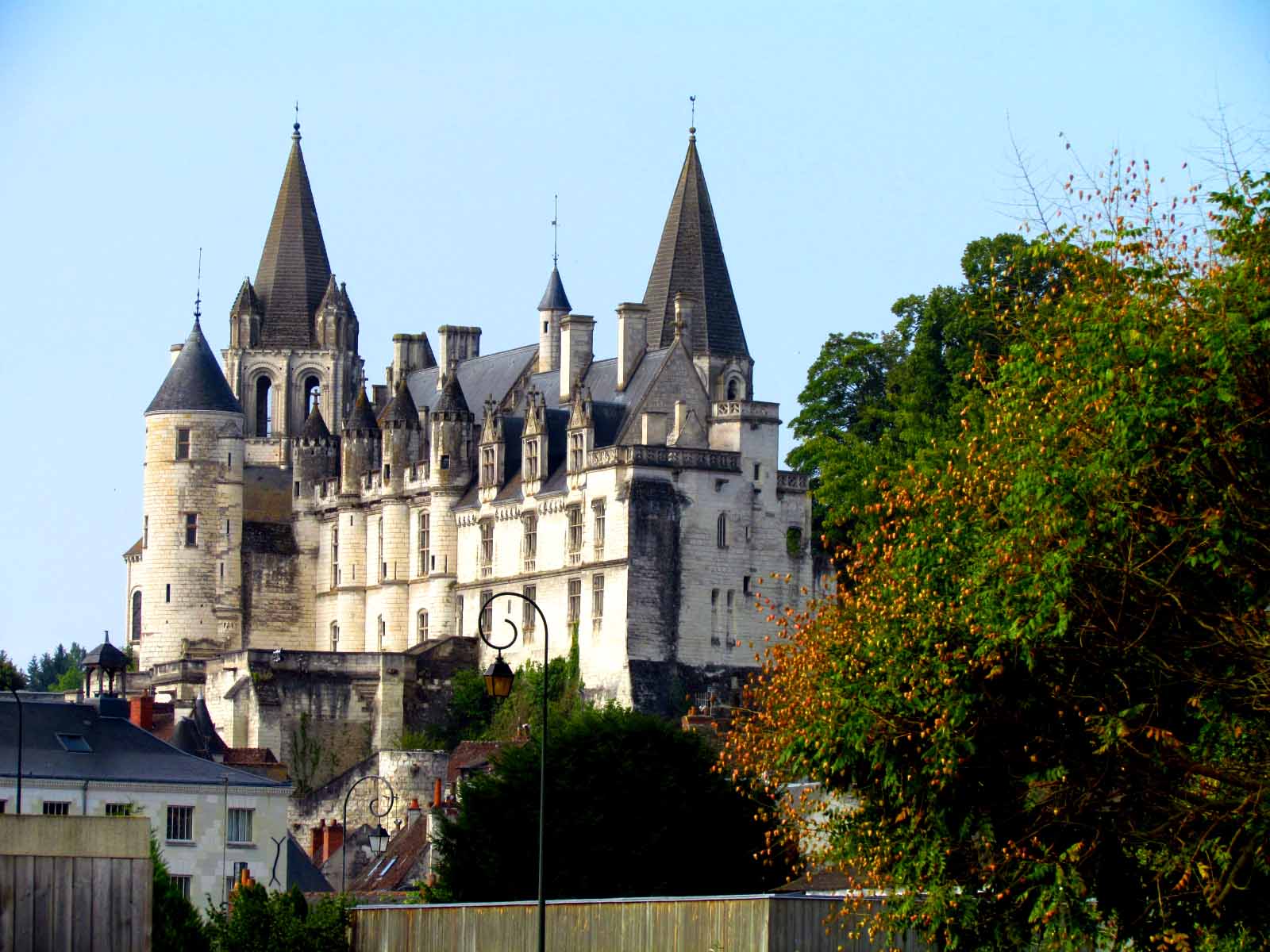 Chateau De Loches Wallpapers