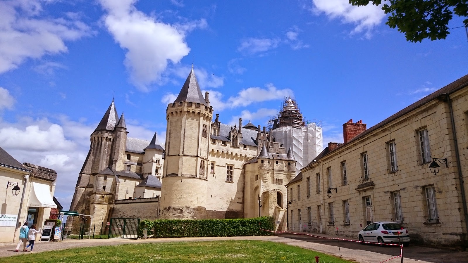 Chateau De Saumur Wallpapers