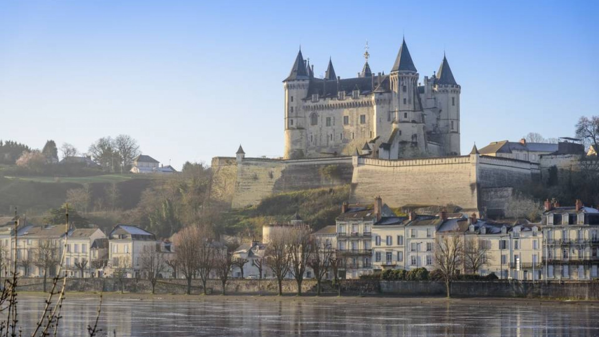 Chateau De Saumur Wallpapers