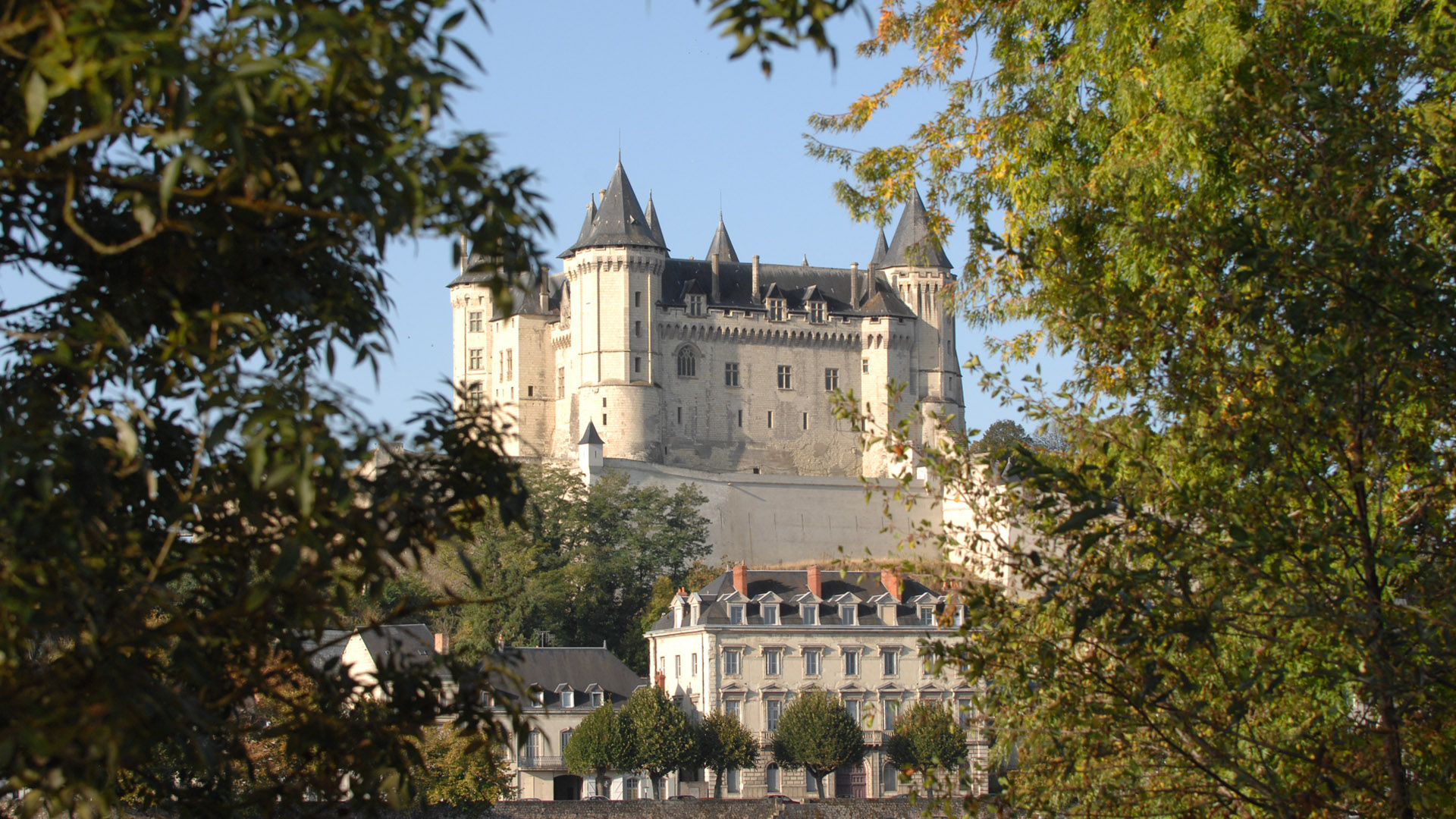 Chateau De Saumur Wallpapers