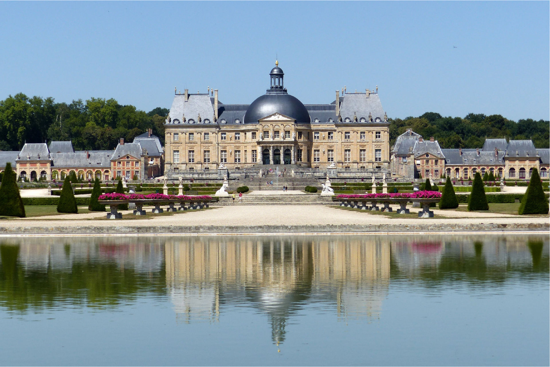 Chateau De Vaux-Le-Vicomte Wallpapers