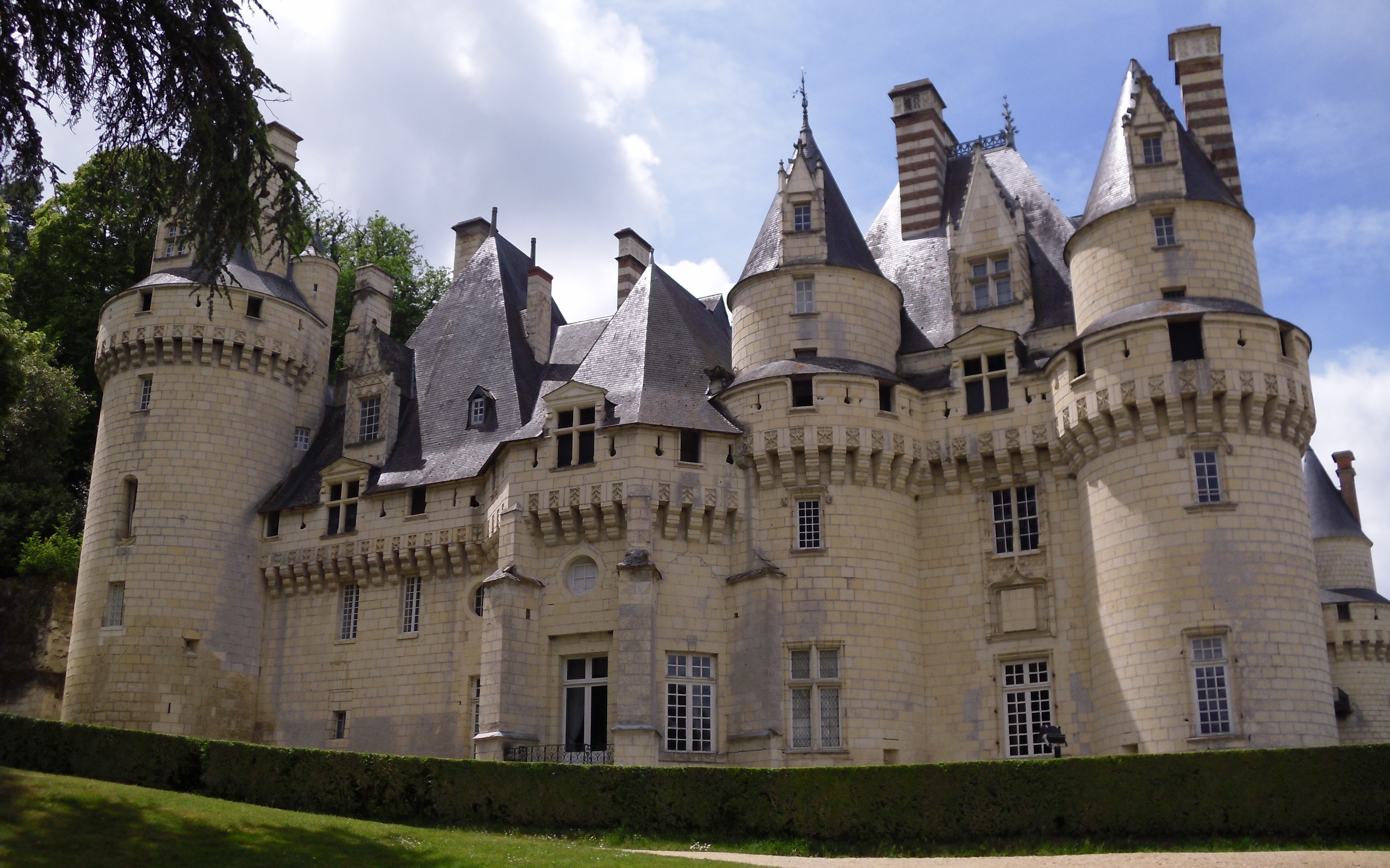 Chateau D'Usse Wallpapers