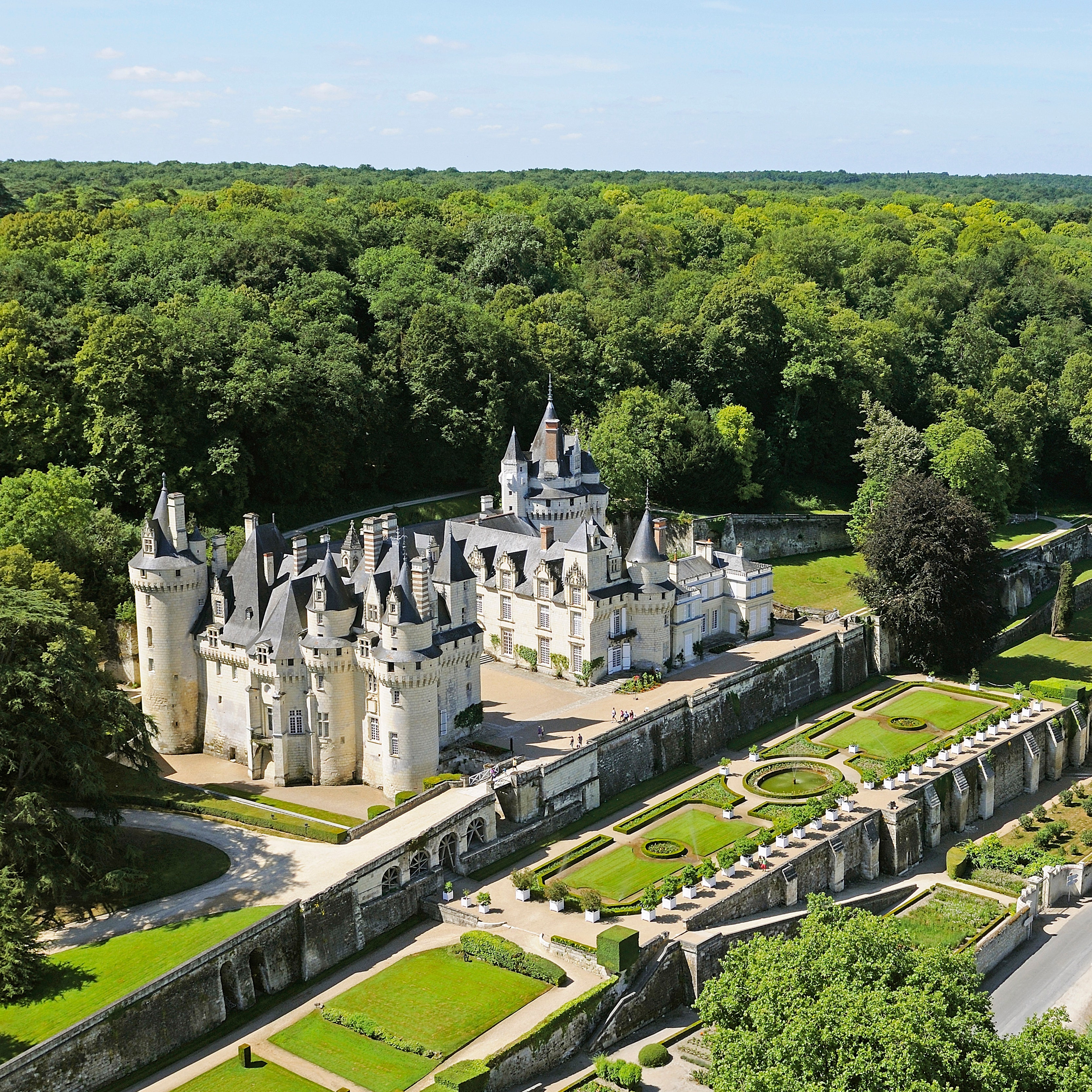 Chateaux Of The Loire Valley Wallpapers