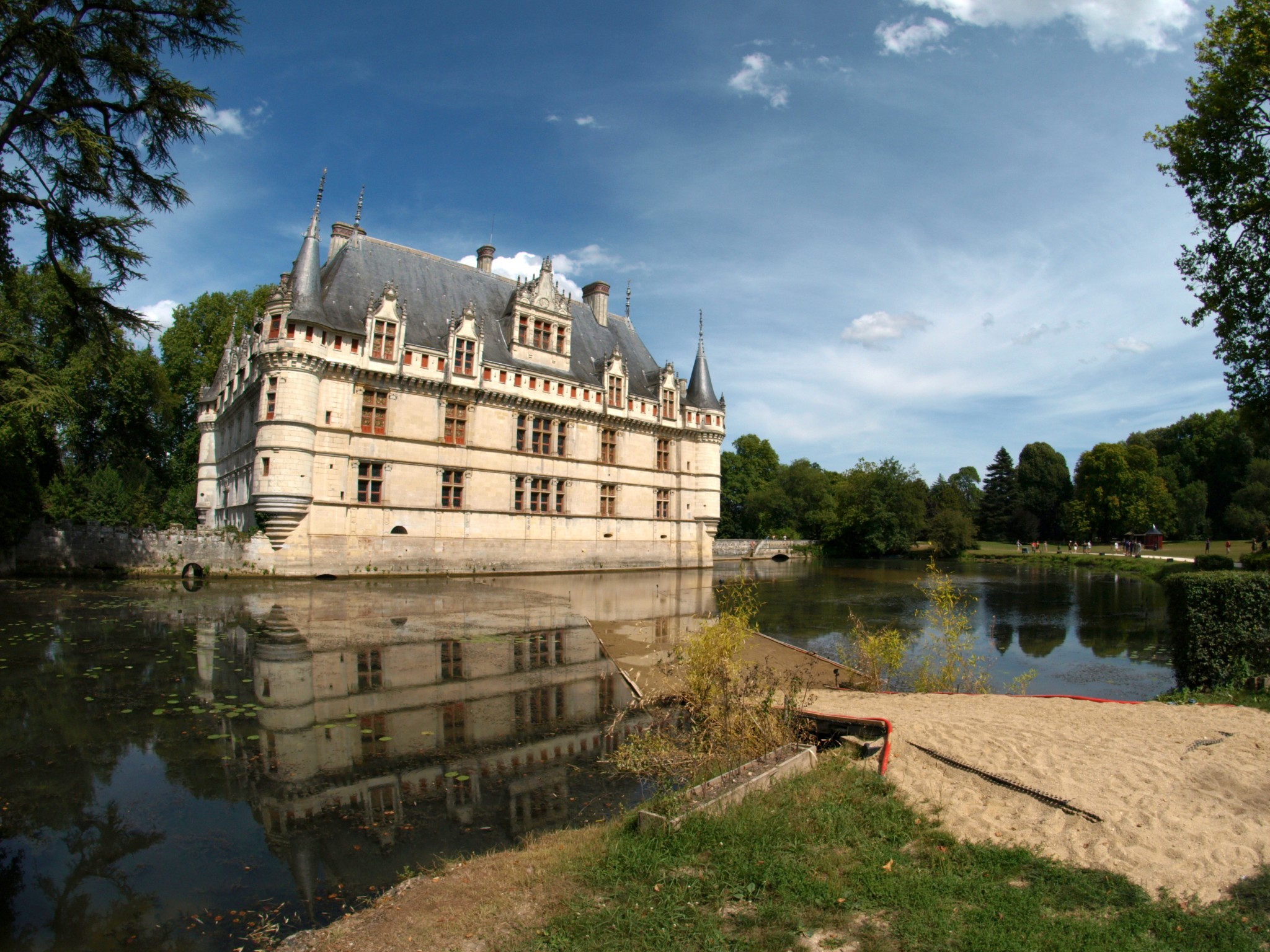 Chateaux Of The Loire Valley Wallpapers